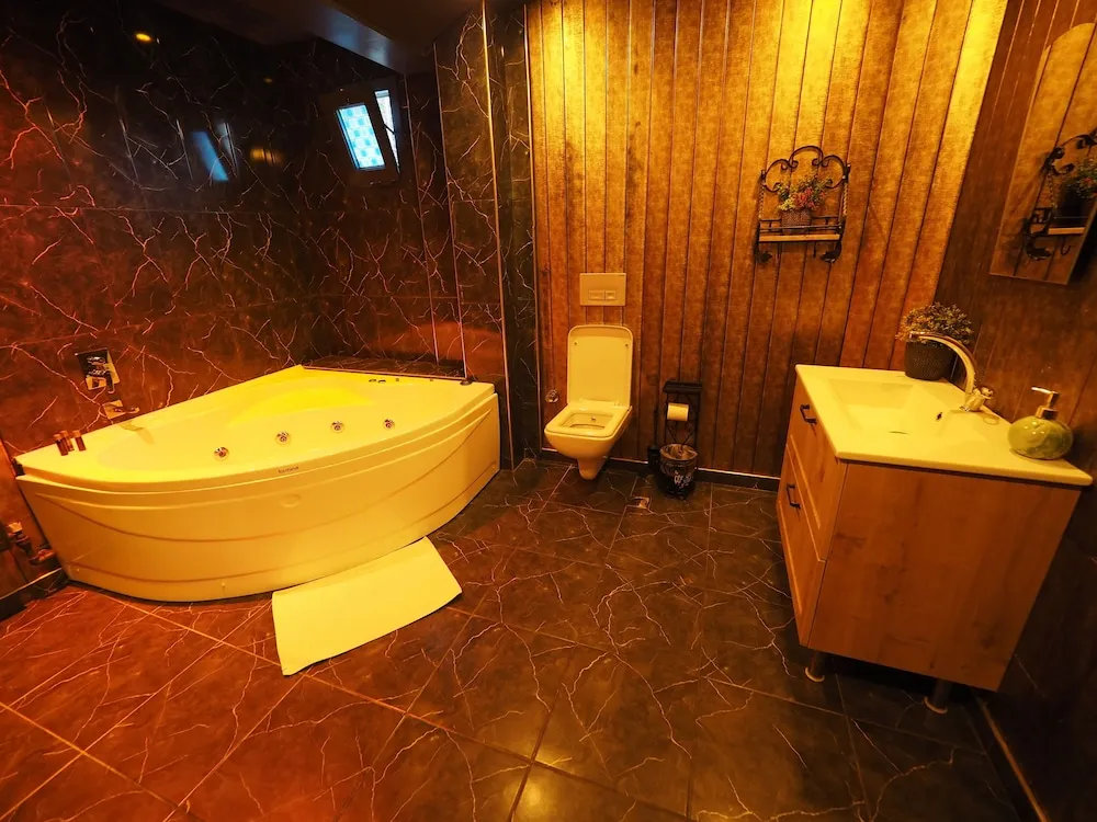Romantic Tek Büyük Yataklı Oda