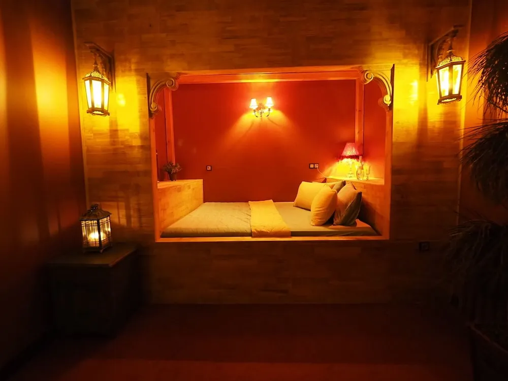 Romantic Tek Büyük Yataklı Oda