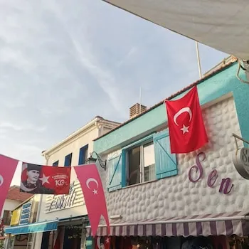 Sığacık Sen Konuk Evi