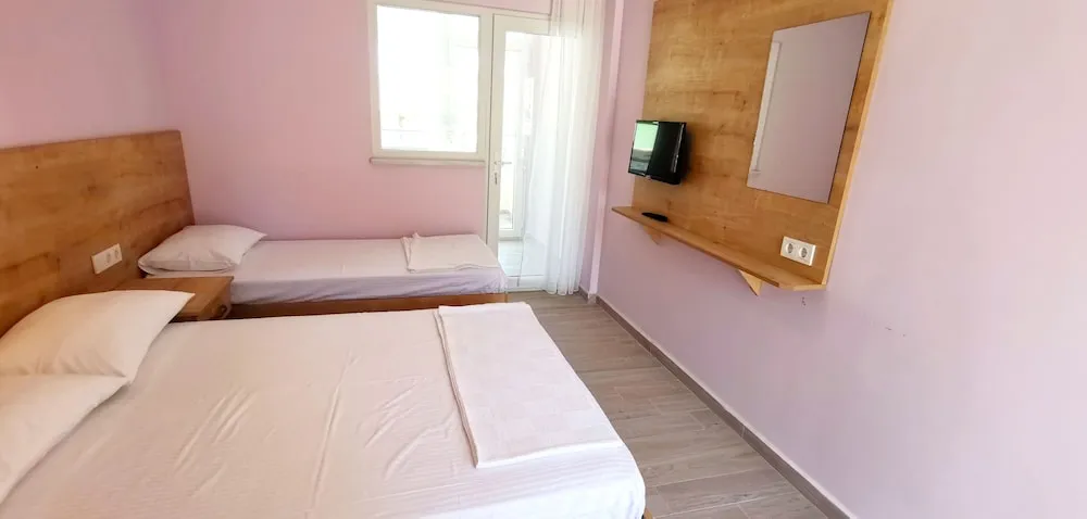 Standard Üç Kişilik Oda