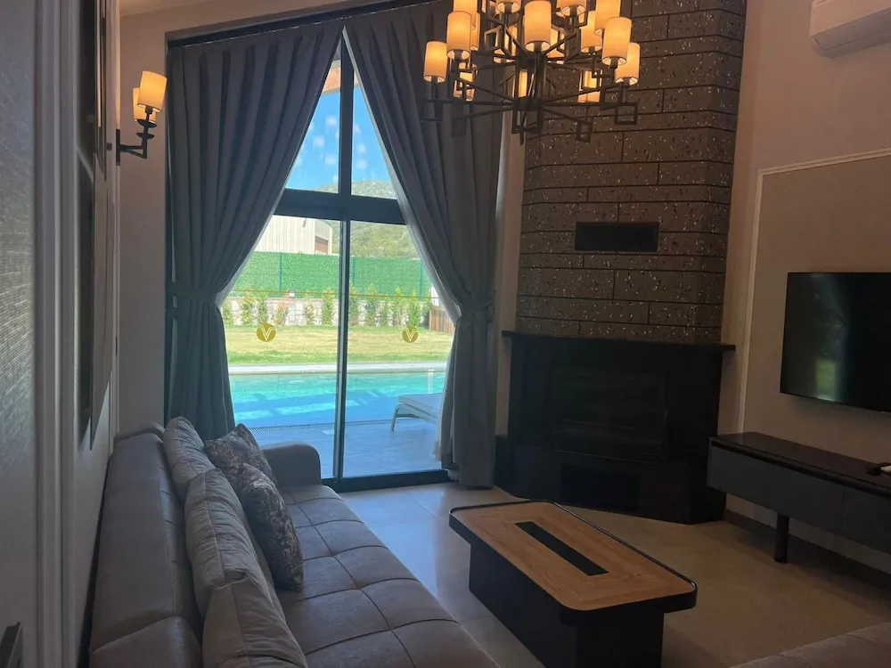 Sheltered Superior Villa 1+1