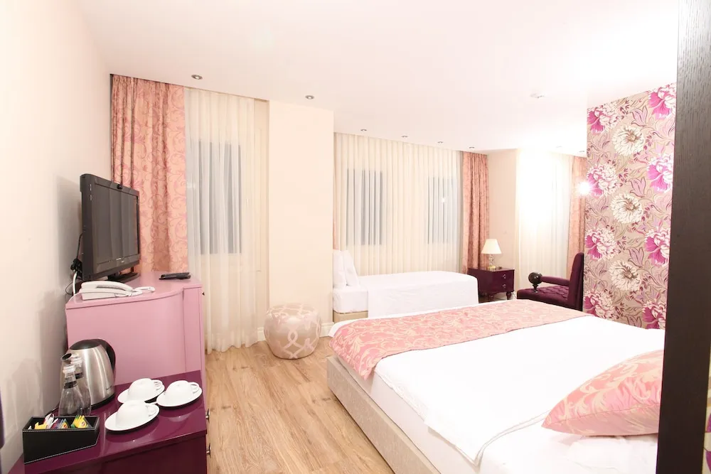 Standard Üç Kişilik Oda