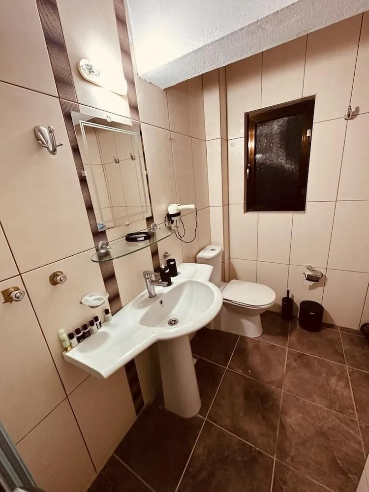 Deluxe Tek Büyük veya İki Ayrı Yataklı Oda, 1 Yatak Odası