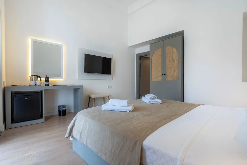 Deluxe Tek Büyük Yataklı Oda