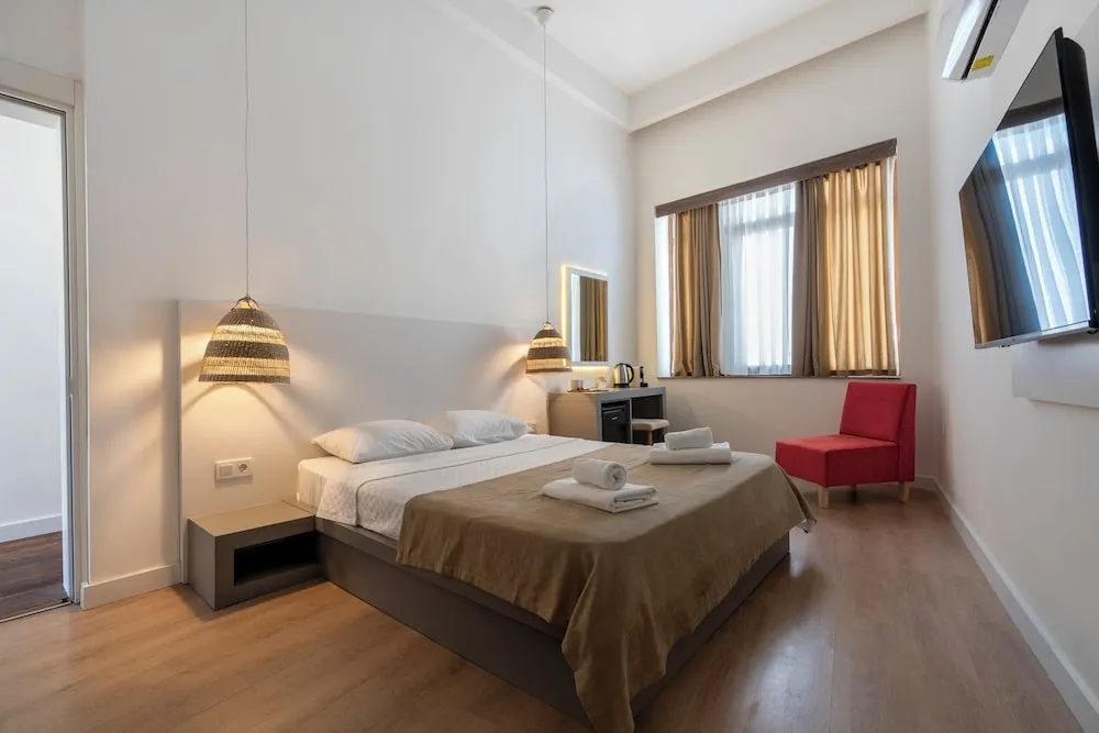 Deluxe Tek Büyük Yataklı Oda