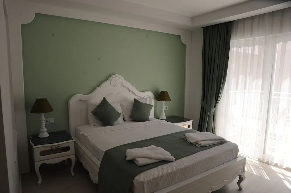 Deluxe Standard Room