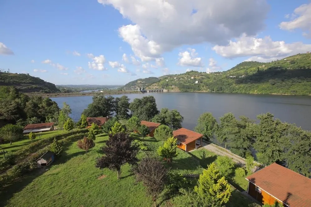 Family Bungalov, Göl Manzaralı