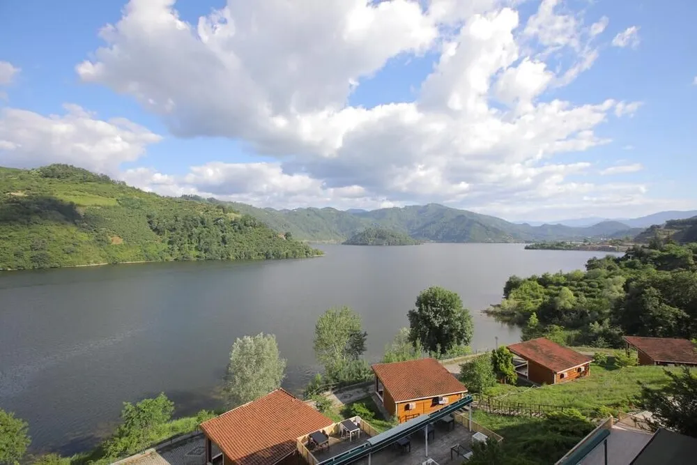 Family Bungalov, Göl Manzaralı