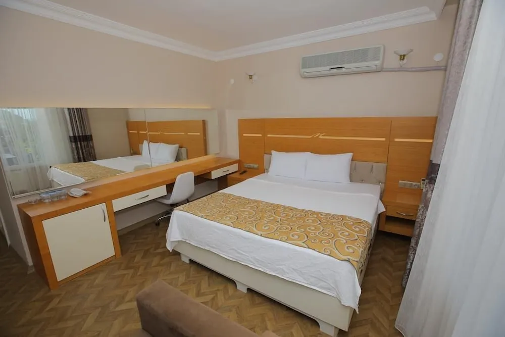 Business Stüdyo Süit, Dağ Manzaralı