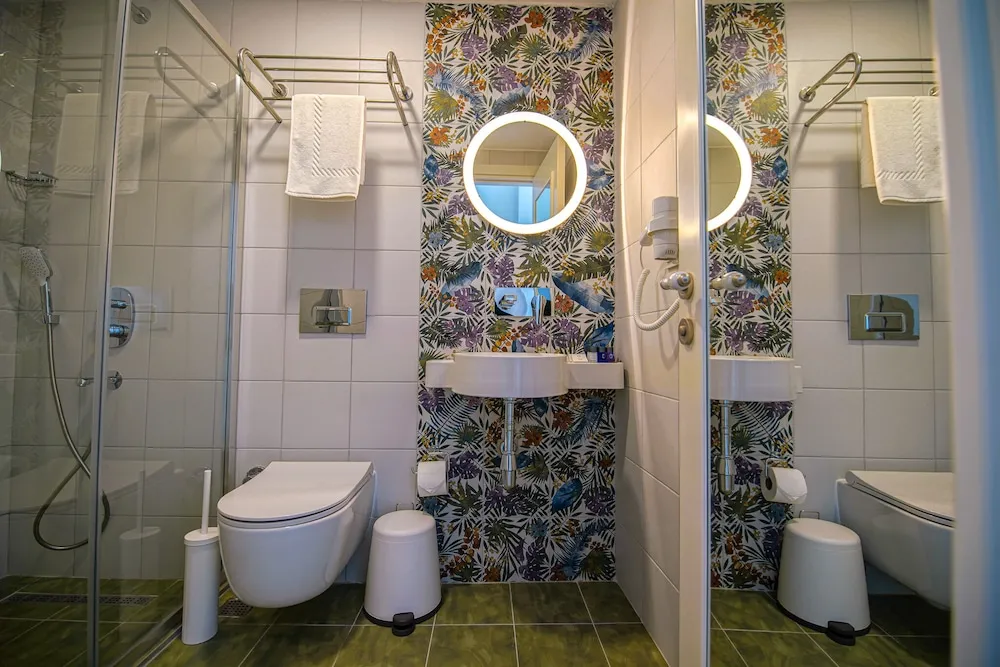Deluxe Oda, Kısmi Deniz Manzaralı