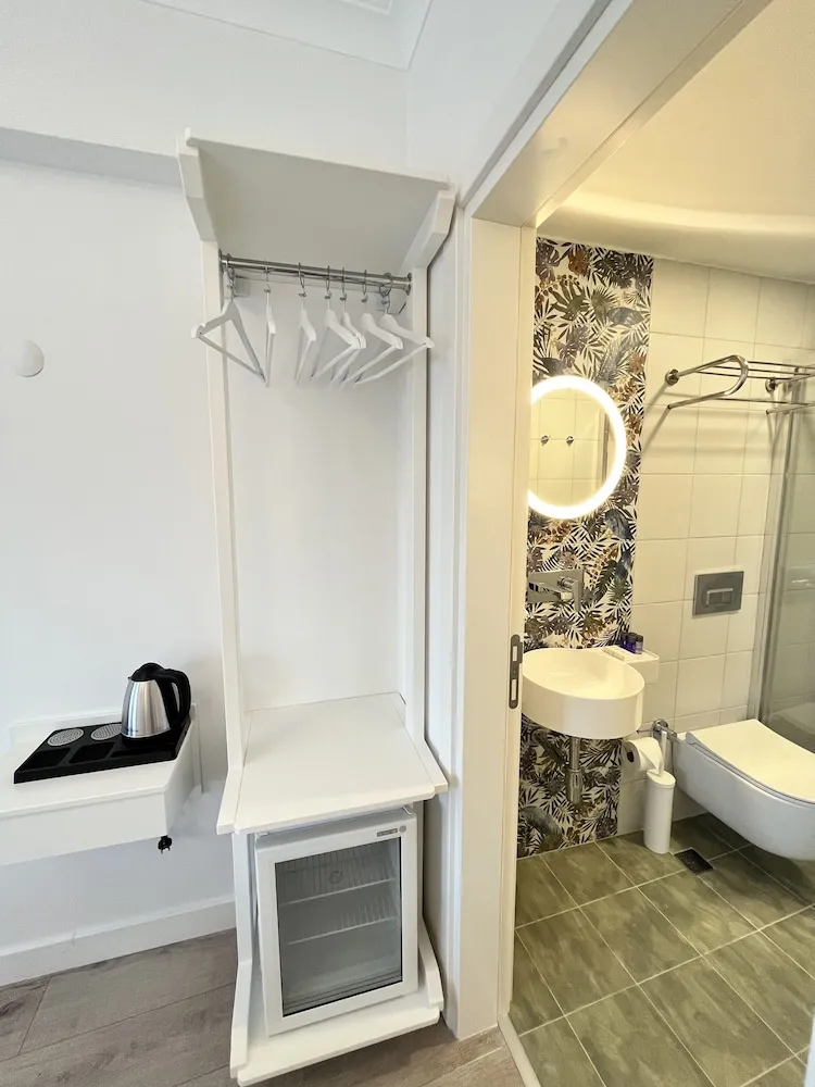 Deluxe Oda, Kısmi Deniz Manzaralı