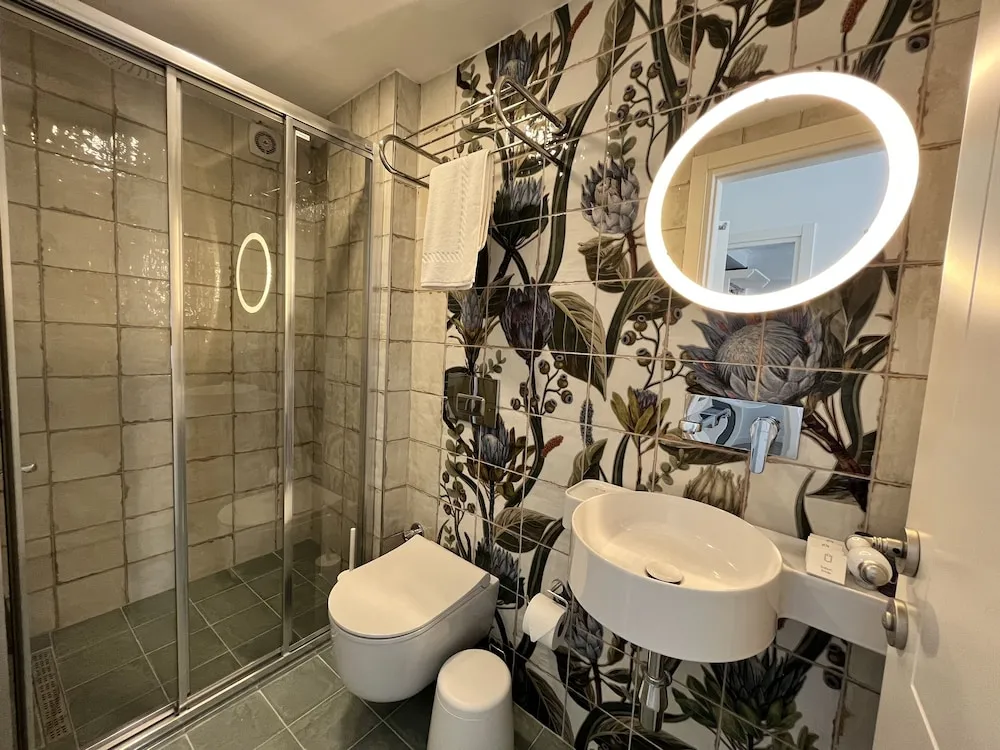 Deluxe Üç Kişilik Oda, 2 Yatak Odası