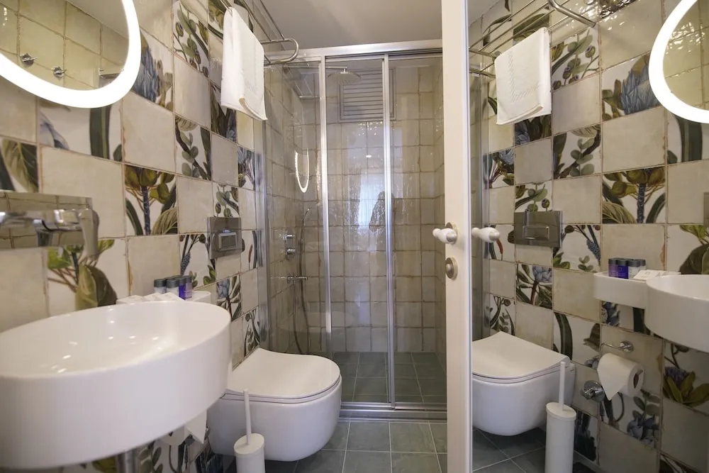 Standard Oda, Bahçe Manzaralı