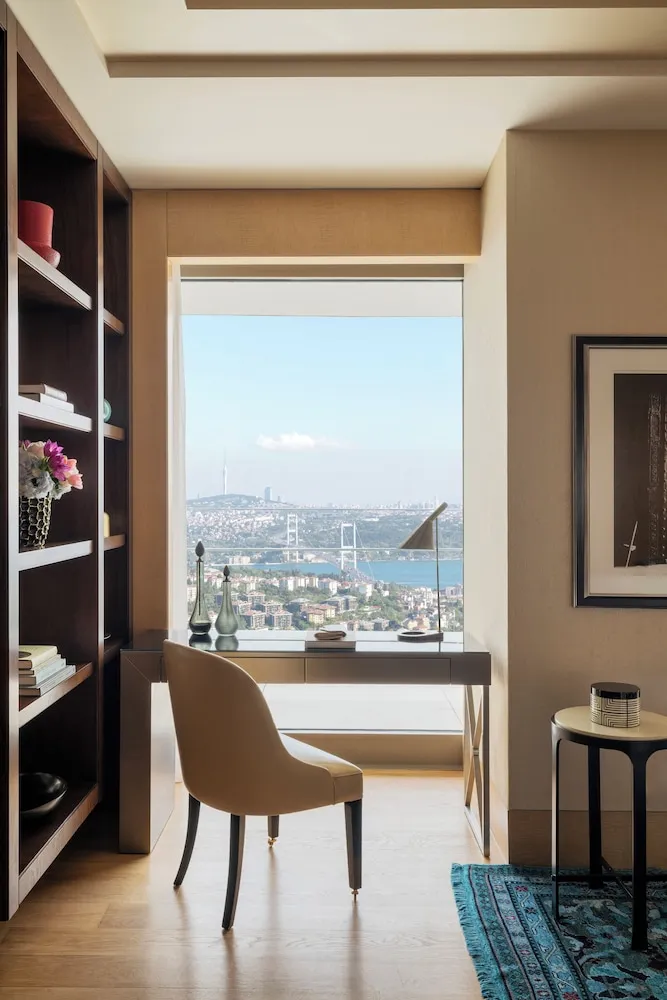 Süit, 1 En Büyük (King) Boy Yatak (Bosphorus)
