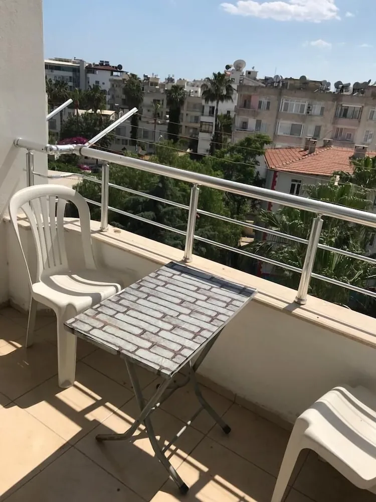 Standard Oda, Birden Çok Yatak, Balkon, Şehir Manzaralı