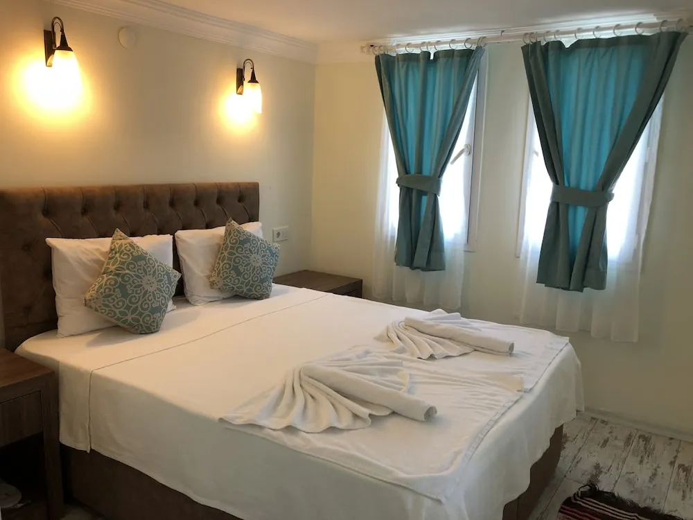Comfort Oda, 1 Büyük (Queen) Boy Yatak, Havuz Manzaralı, Havuz Kenarı