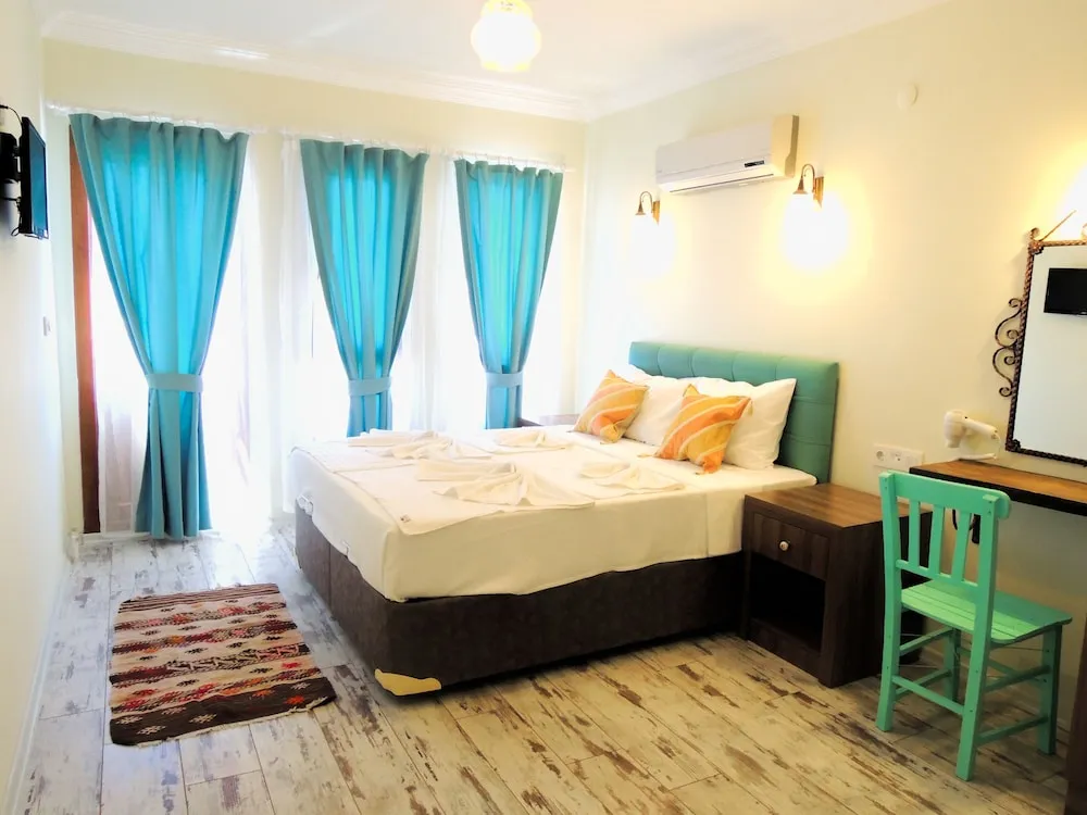 Comfort Tek Büyük Yataklı Oda, 1 Büyük (Queen) Boy Yatak, Balkon, Şehir Manzaralı