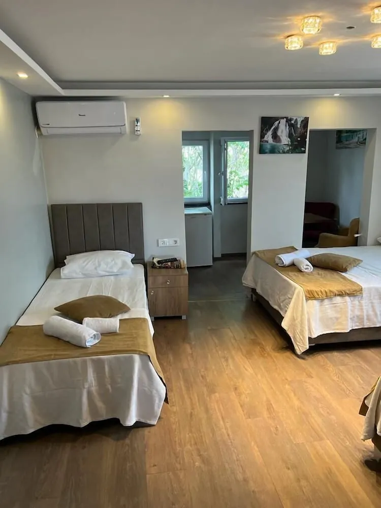 Business Dört Kişilik Oda, Birden Çok Yatak