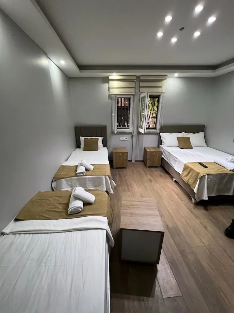 Business Dört Kişilik Oda, Birden Çok Yatak