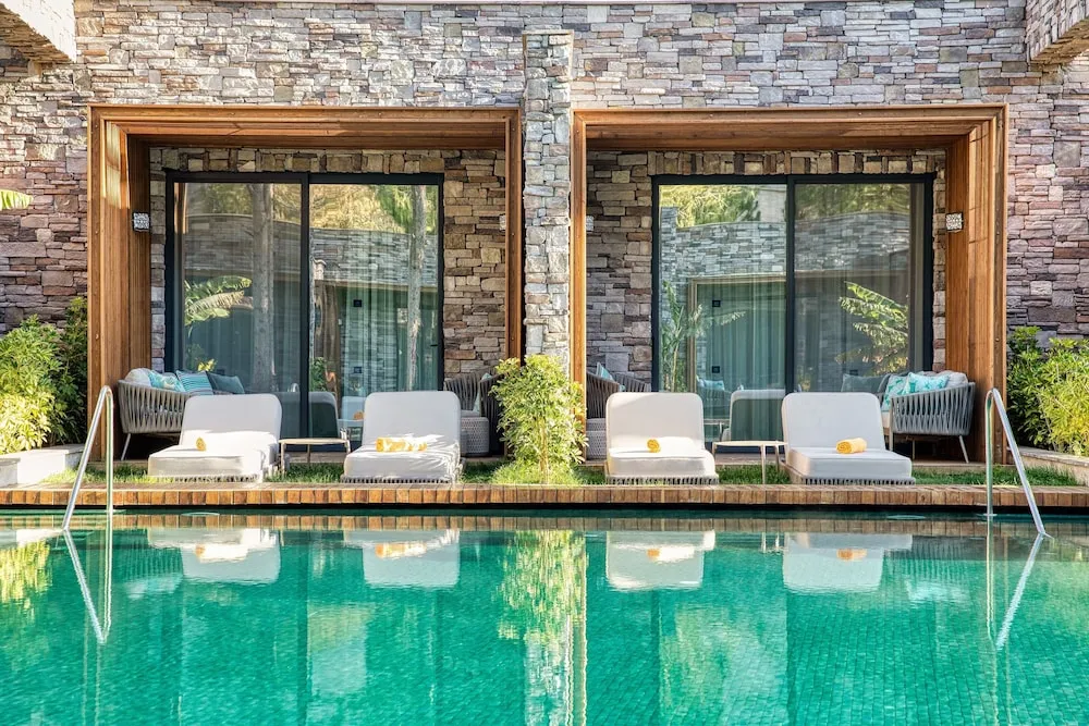 Luxury Lagoon Suite