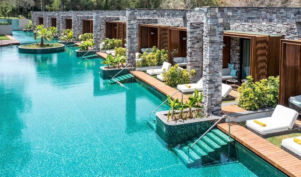 Luxury Lagoon Suite