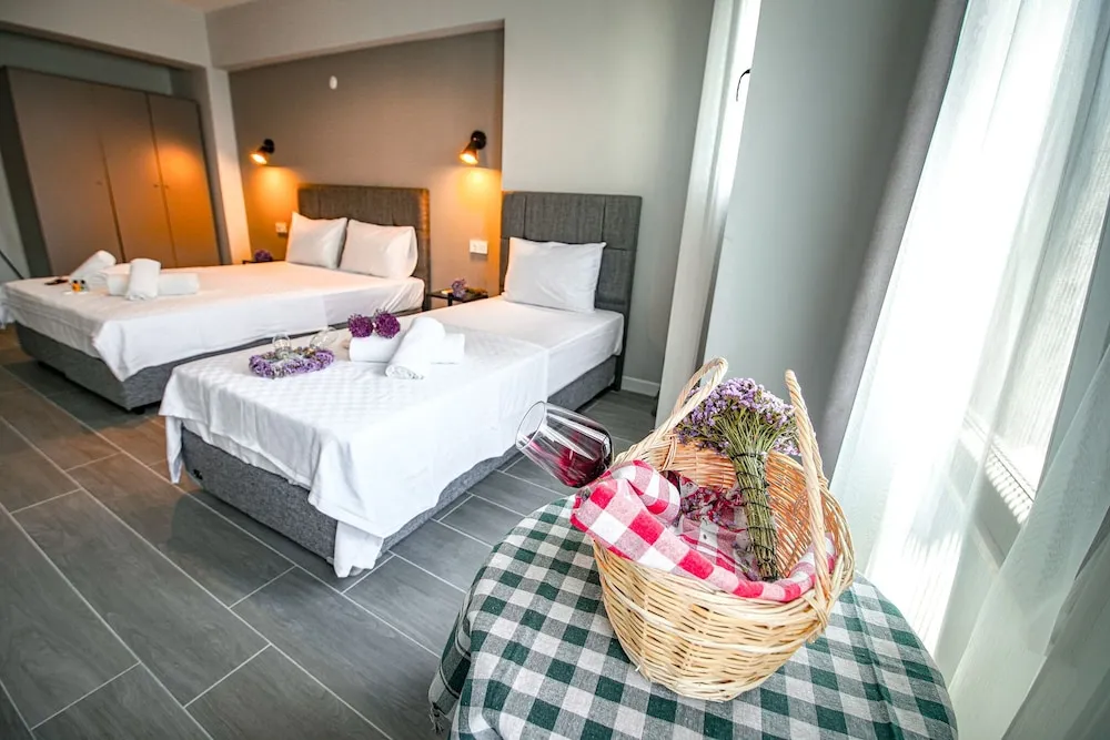 Deluxe Üç Kişilik Oda
