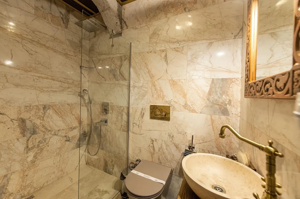 Deluxe Tek Büyük Yataklı Oda, Bahçe Manzaralı