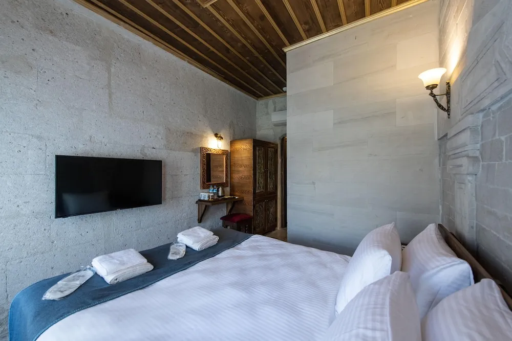 Deluxe Tek Büyük Yataklı Oda, Bahçe Manzaralı
