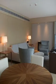 Wyndham Grand İstanbul Levent Hotel & Conference Center