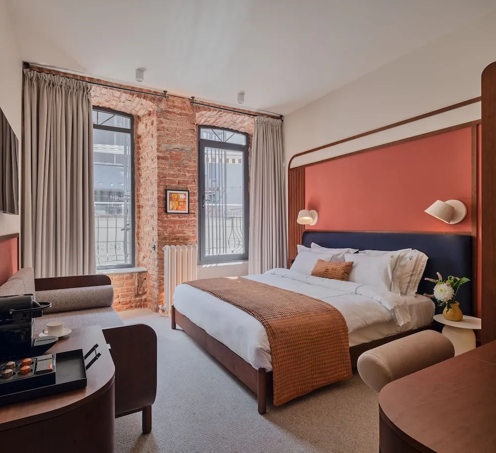 Sent Antuan Room With Balcony