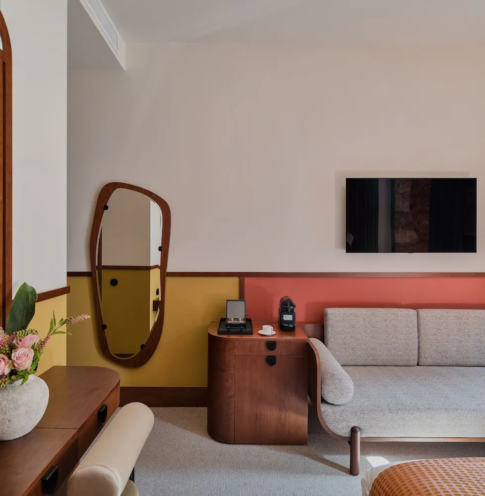 Sent Antuan Room With Balcony