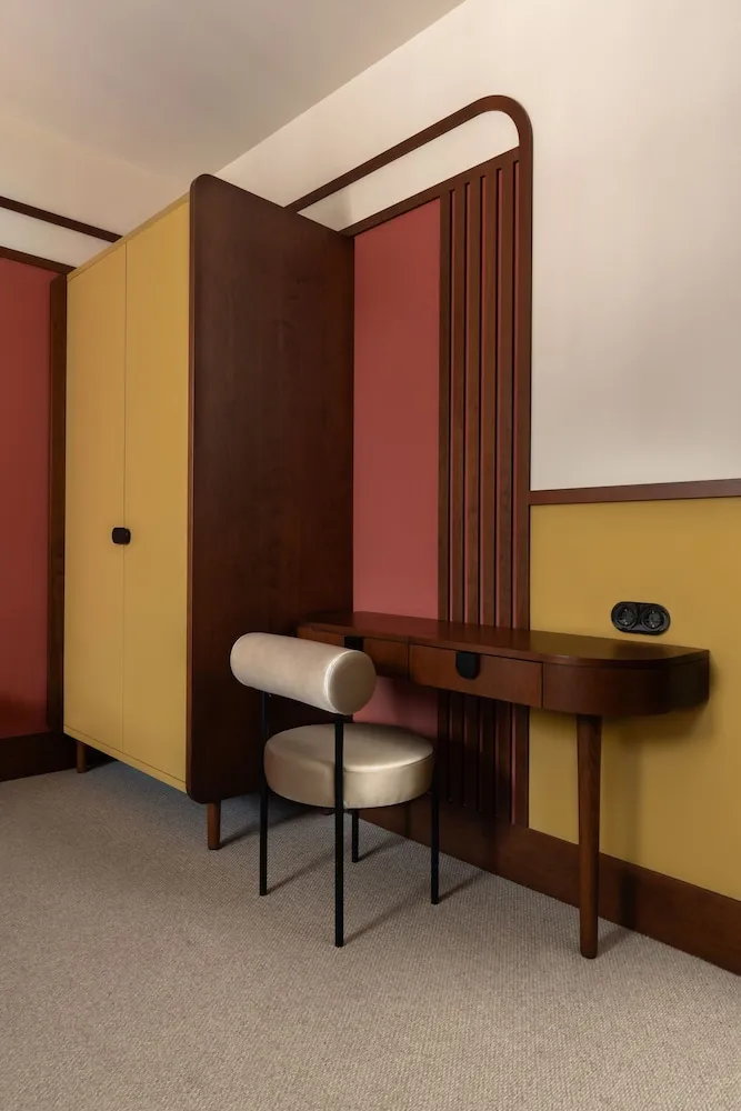 Sent Antuan Room With Balcony