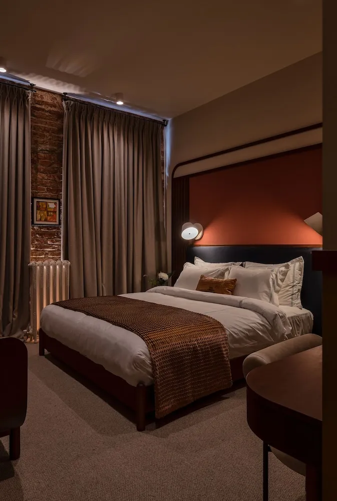 Sent Antuan Room With Balcony