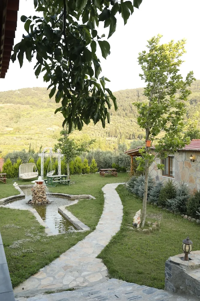 Comfort Tek Büyük Yataklı Oda, Sigara İçilmez, Avlu Manzaralı