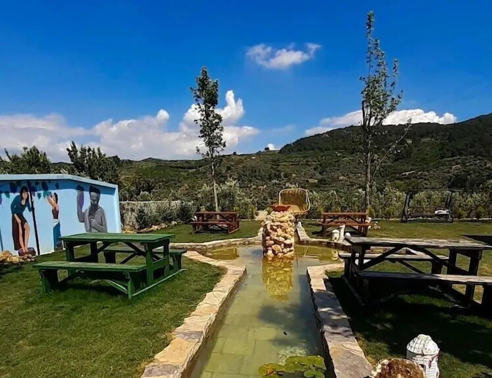 Comfort Tek Büyük Yataklı Oda, Sigara İçilmez, Avlu Manzaralı