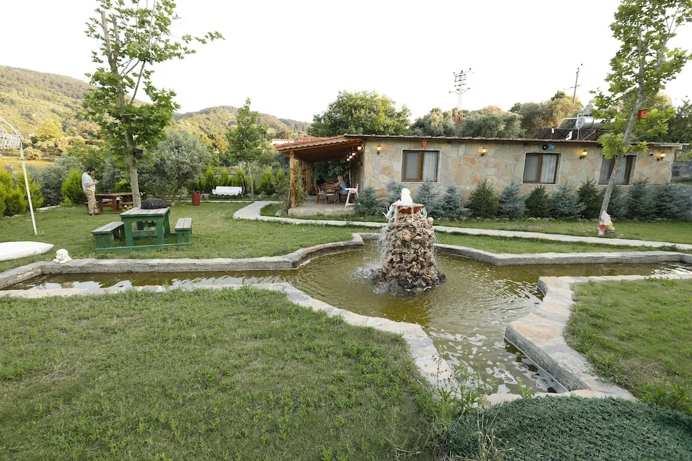 Comfort Tek Büyük Yataklı Oda, Sigara İçilmez, Avlu Manzaralı