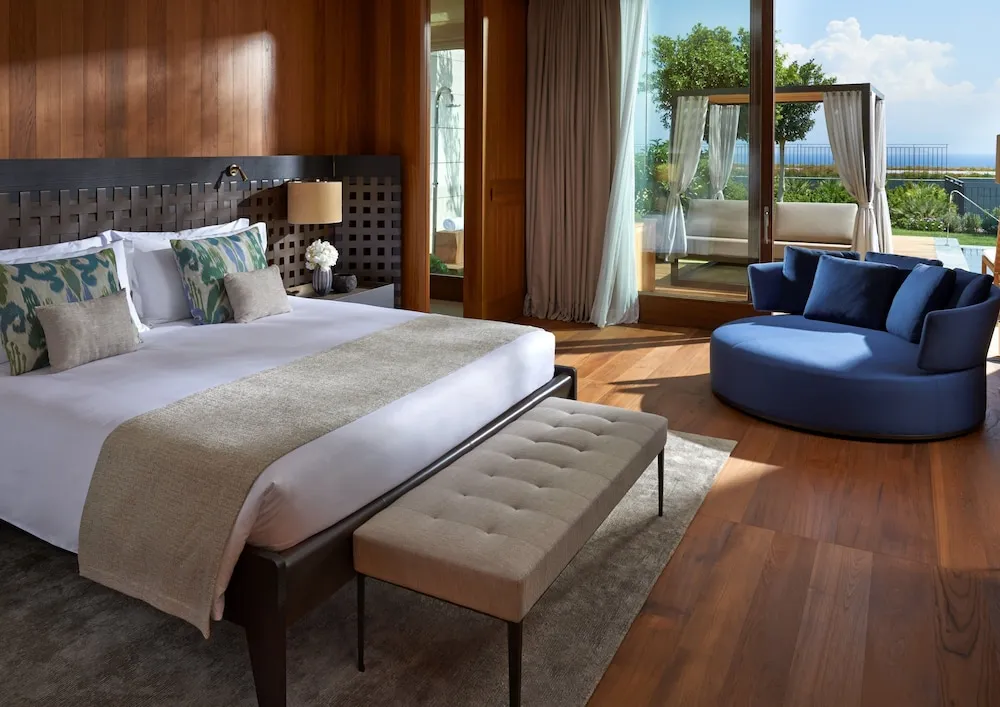 Villa (Mediterranean)