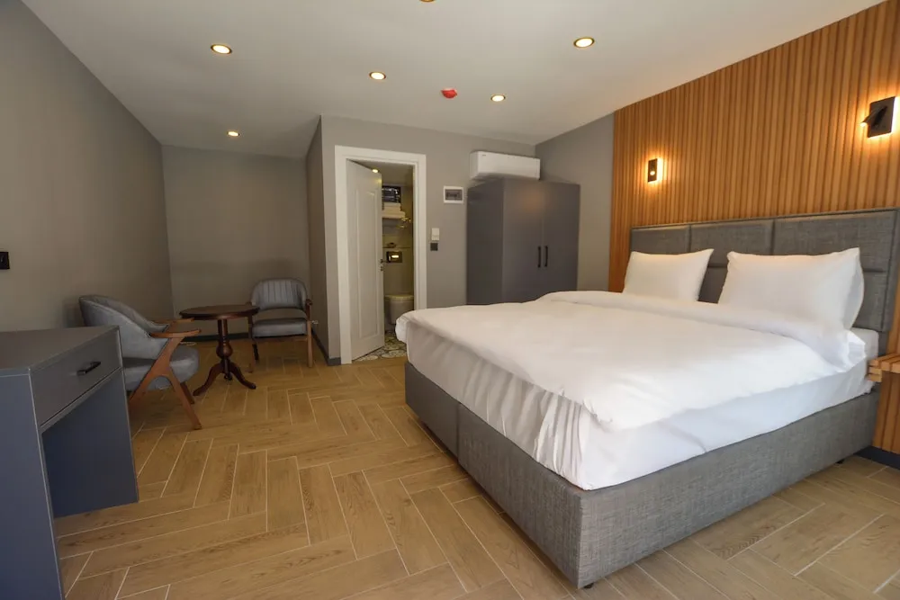 Double Room with Pool View