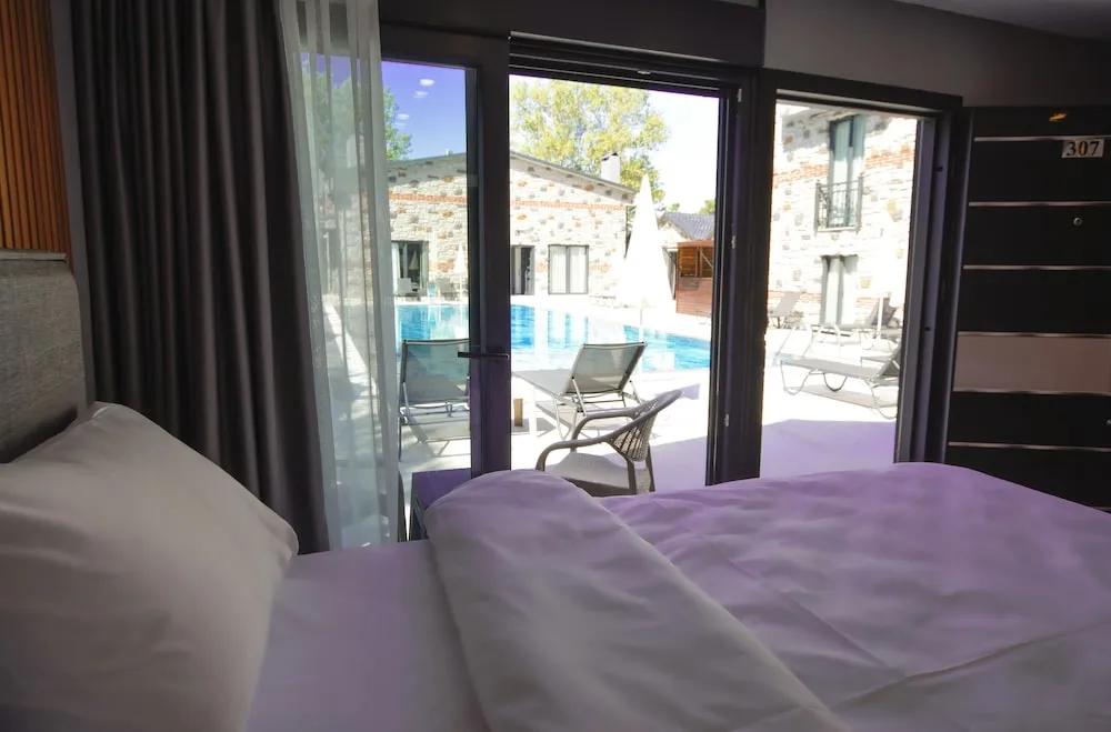 Double Room with Pool View