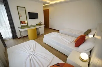 Mons Casa Boutique Hotel