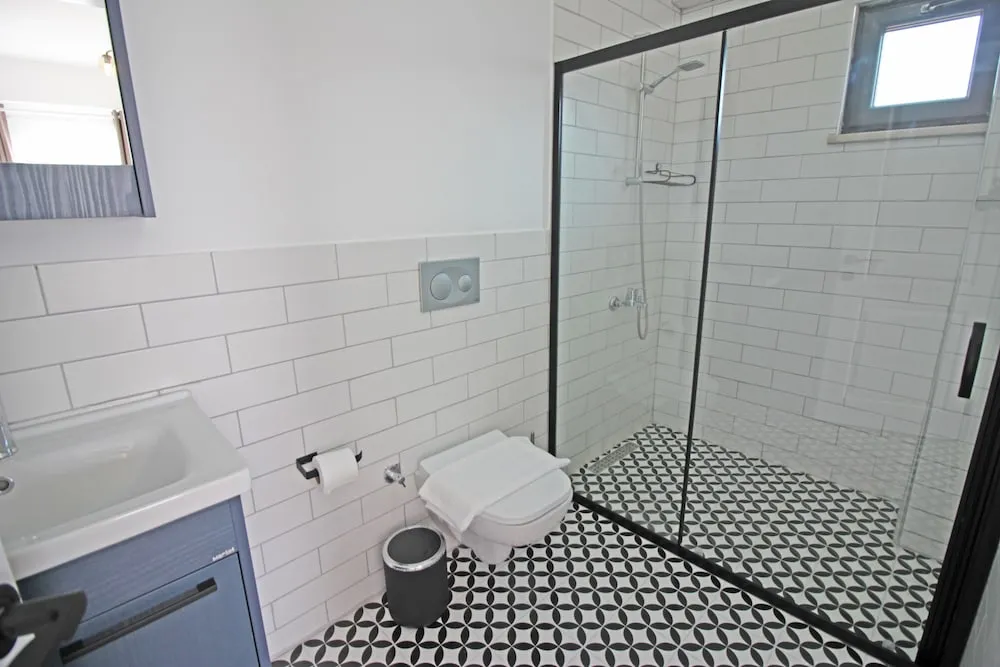 Deluxe Oda, Balkon, Bahçe Manzaralı