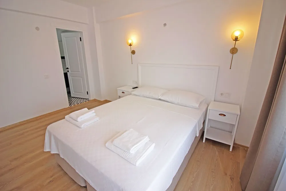 Deluxe Oda, Balkon, Bahçe Manzaralı