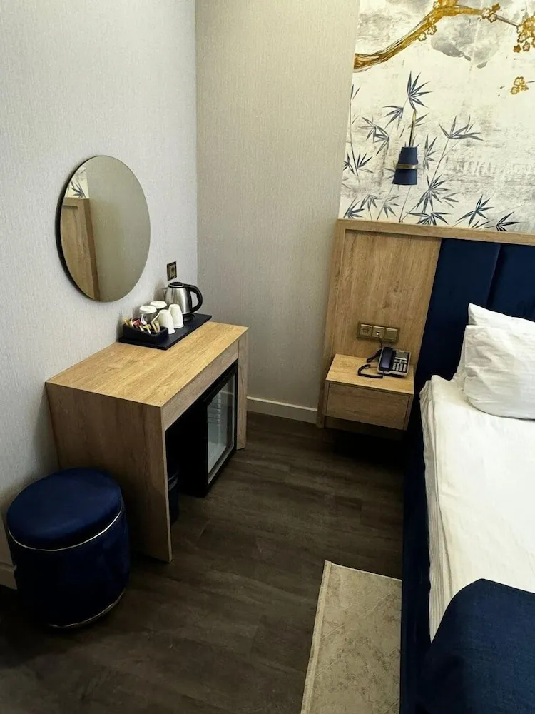 Deluxe Oda, 1 Büyük (Queen) Boy Yatak