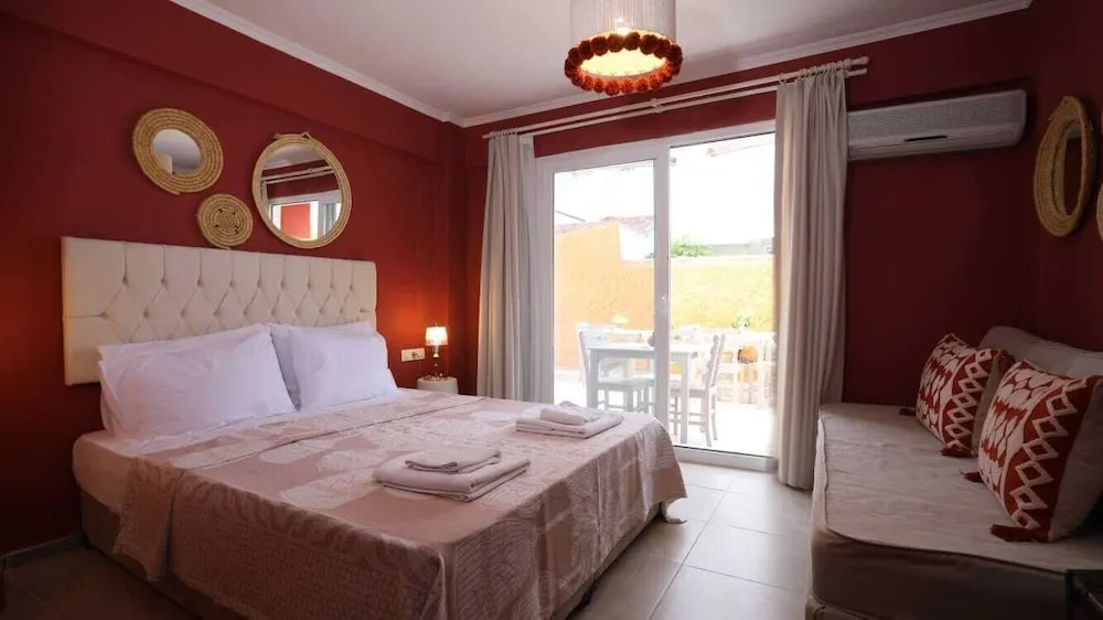 Standard Garden Room