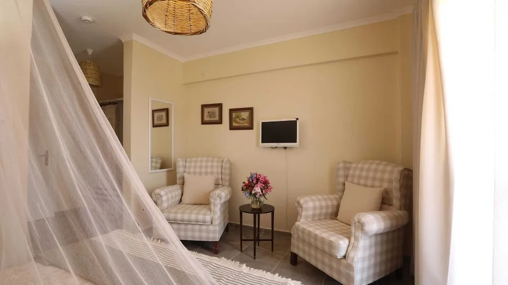 Standard Garden Room