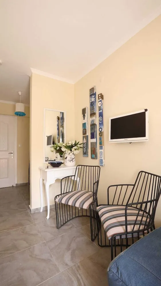 Standard Garden Room