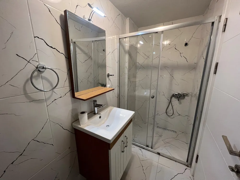 Economy Room (Bodrum Kat - Basement)