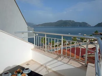 CAPRICE BEACH HOTEL