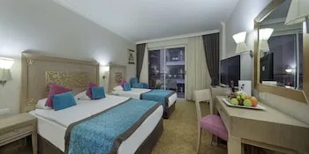 Crystal Family Resort & Spa – Her Şey Dâhil