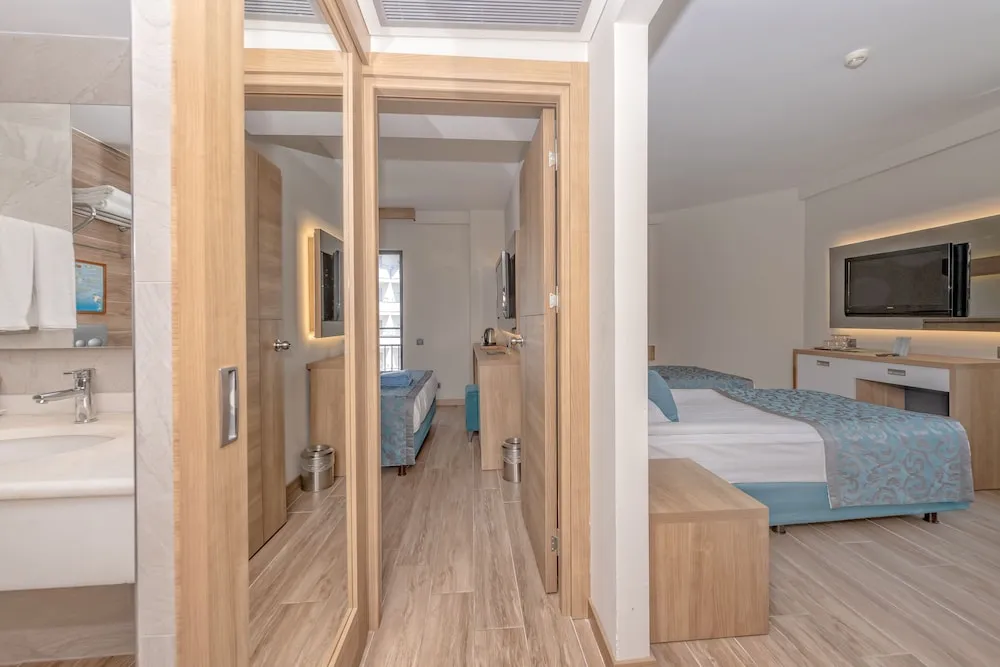 Family Oda (3 person)